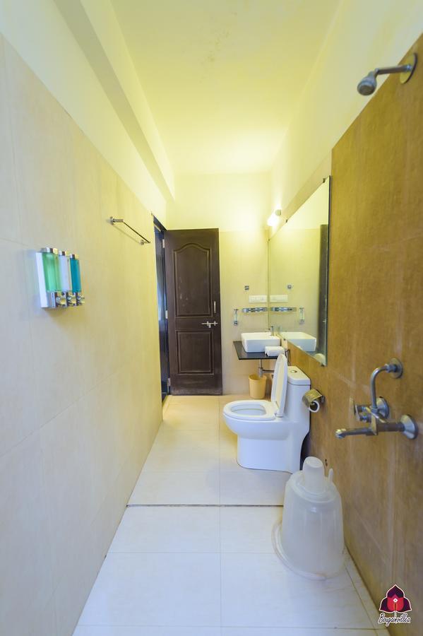 Bougainvillea Hotel Alibag Bagian luar foto