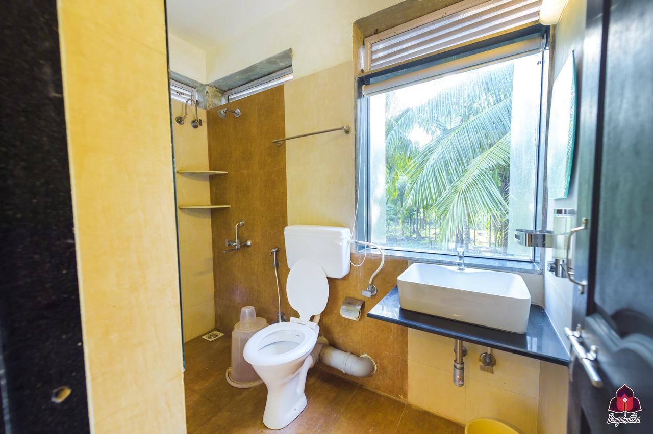 Bougainvillea Hotel Alibag Bagian luar foto