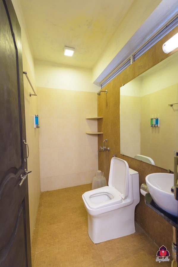 Bougainvillea Hotel Alibag Bagian luar foto