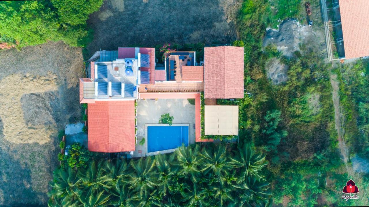 Bougainvillea Hotel Alibag Bagian luar foto